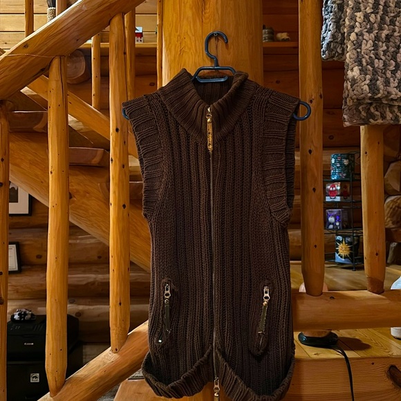 Very forest color some really cool zippers - Picture 1 of 5